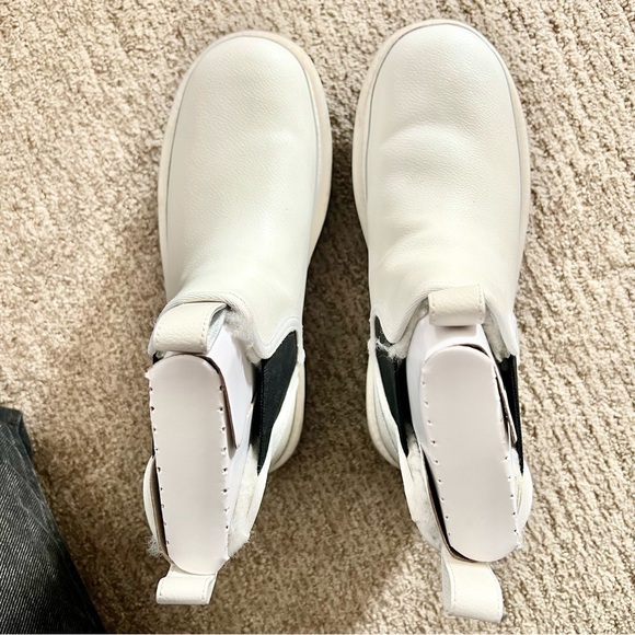 UGG Neumel Suede Platform Boot Chelsea Womens Size 9 Black & White - Picture 9 of 14